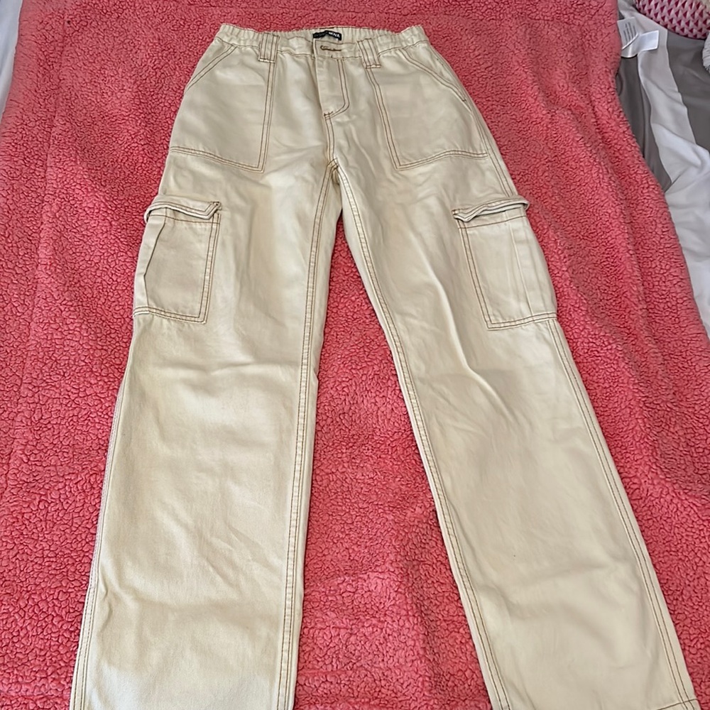 Woman’s wide leg jeans, fashion nova, size 3,